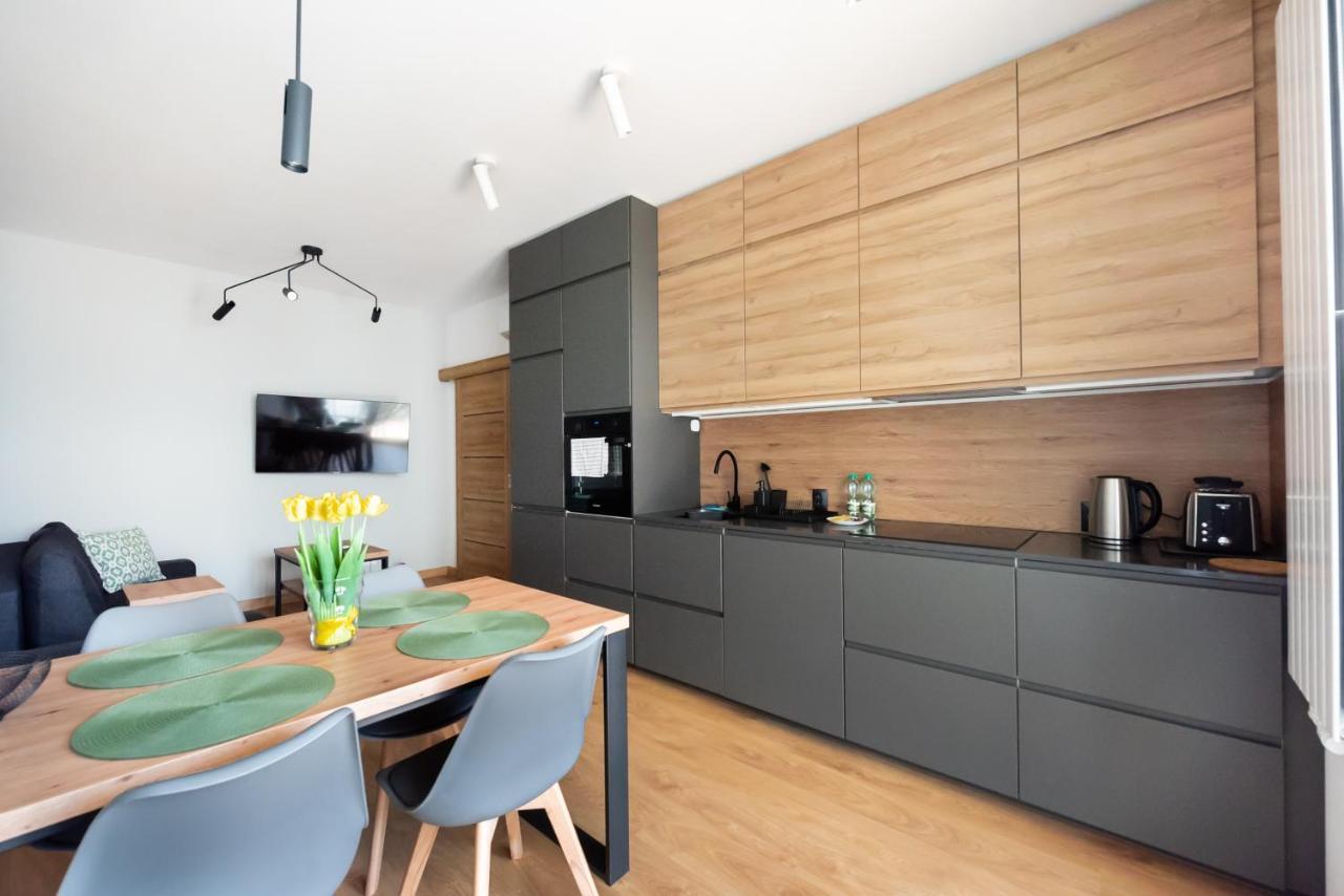 Wola Skwer Happy Apartment Warsaw Ngoại thất bức ảnh