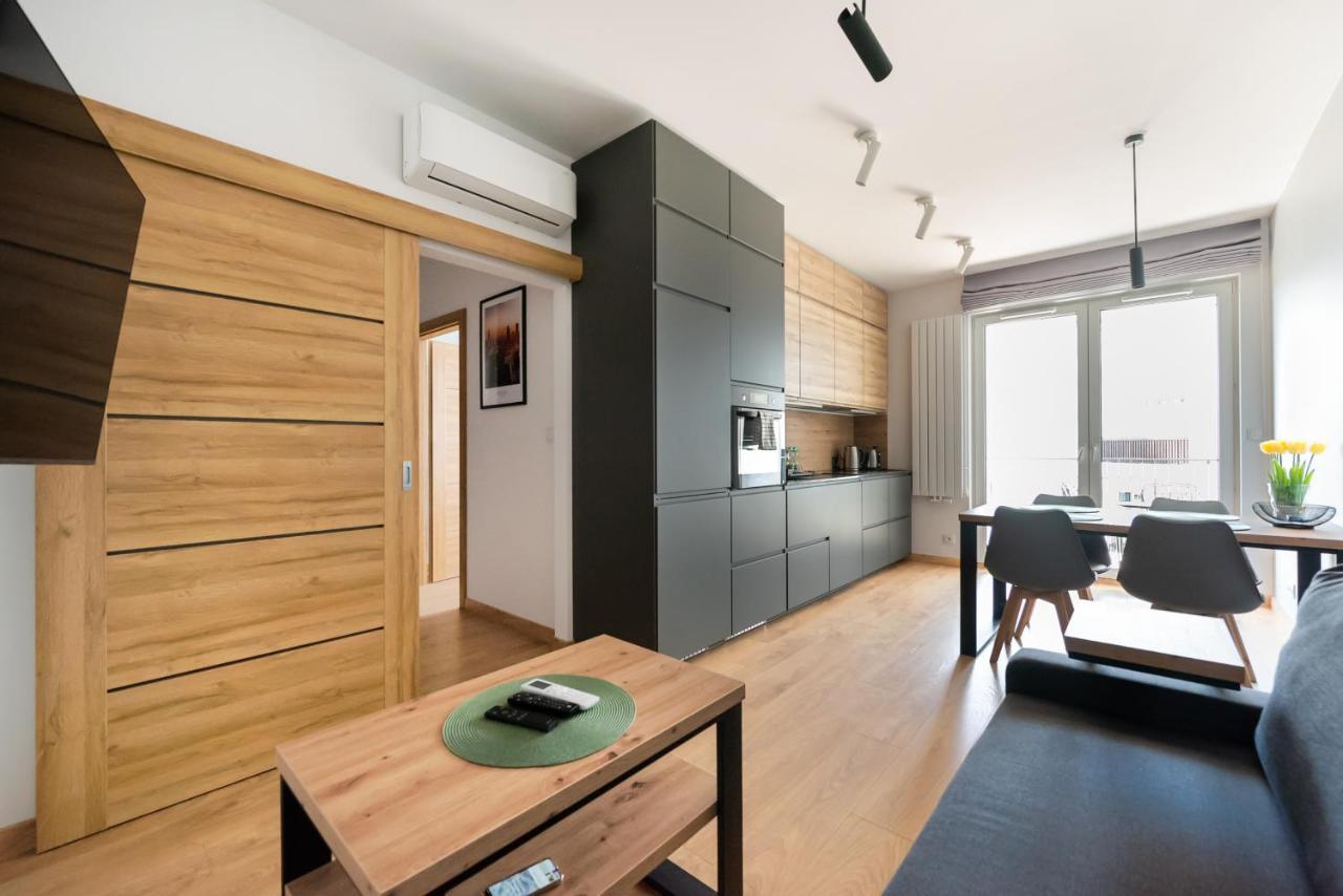 Wola Skwer Happy Apartment Warsaw Ngoại thất bức ảnh